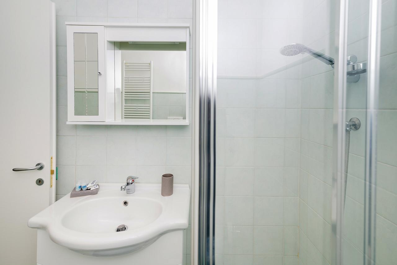 מטה B&B Villa Le Palme מראה חיצוני תמונה